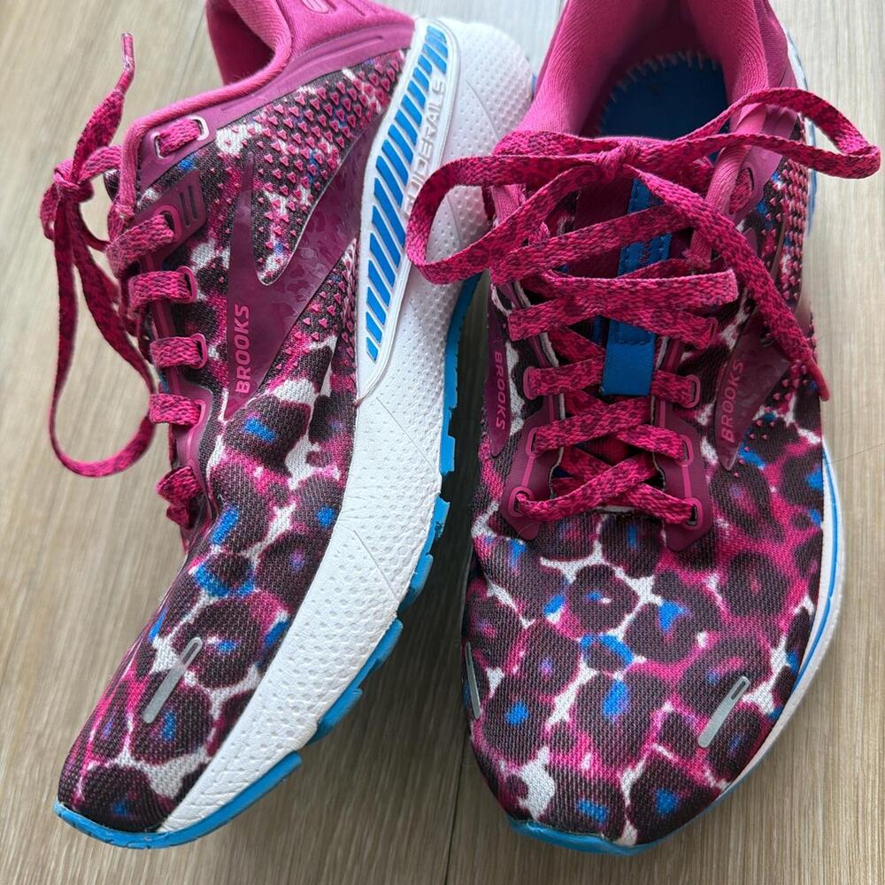 Brooks adrenaline gts 22 pink Size 8.5 - Picture 2 of 7